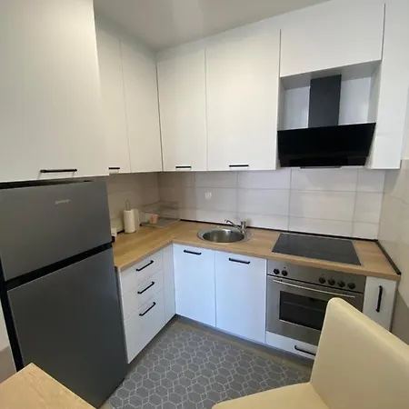 Centar 19 * Lukavica