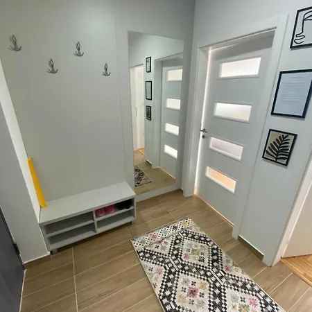 Centar 19 * Lukavica